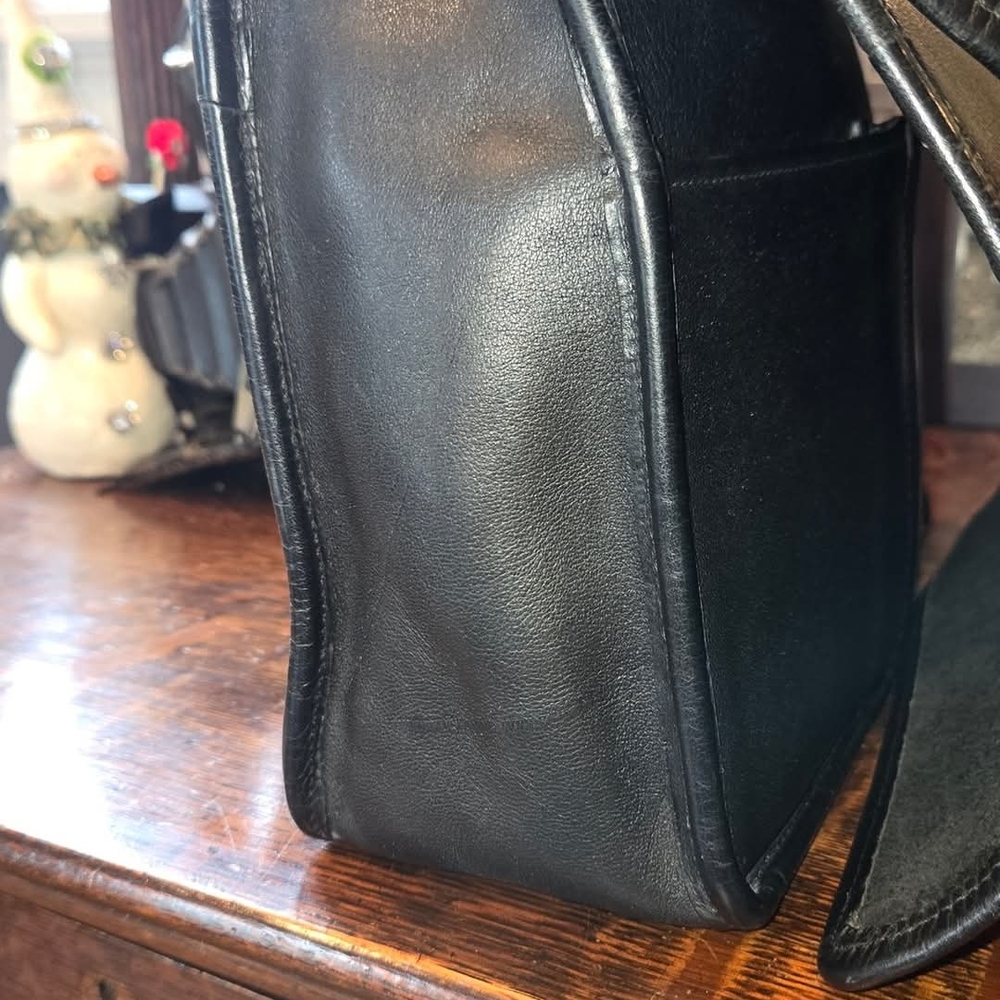 Rare Coach Organizer Bag with Adjustable Strap - Picture 3 of 14